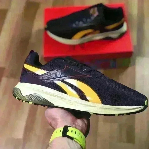 💰HUGE CLEARANCE SALE 💰Teebok Liquifect 180 2.0  AP x Kung Fu Panda GV7168 - Picture 7 of 14